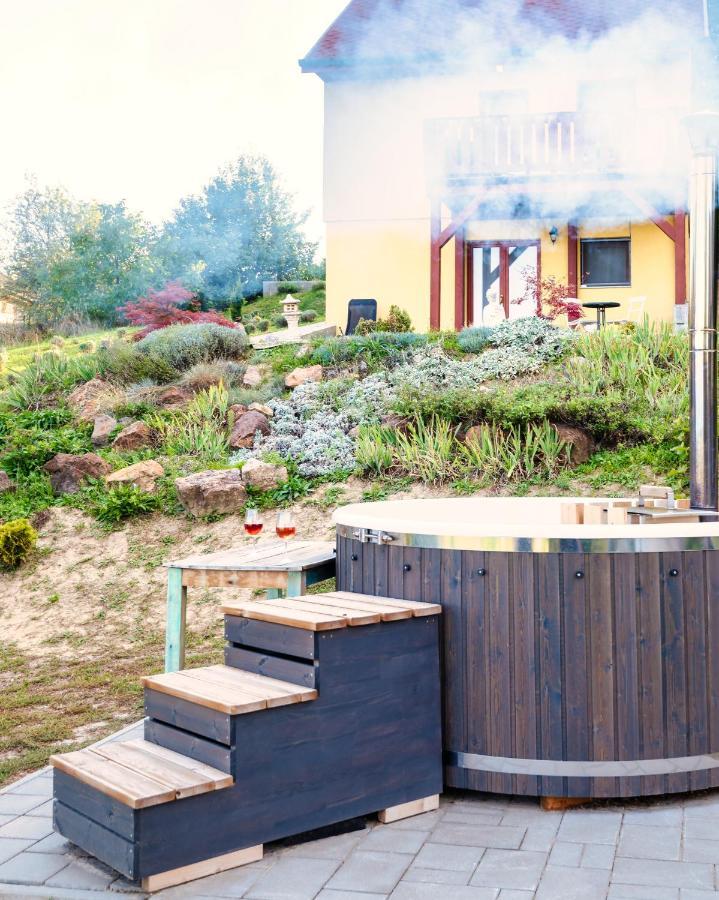 Hotel Borarium Vendeghazak - Zenit Haz Pazmand Exteriér fotografie